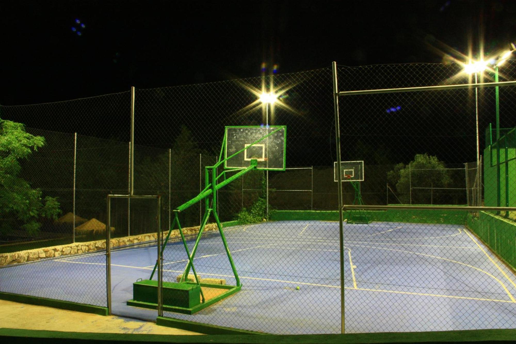 Camping Sierra De Las Nieves Yunquera Luaran gambar
