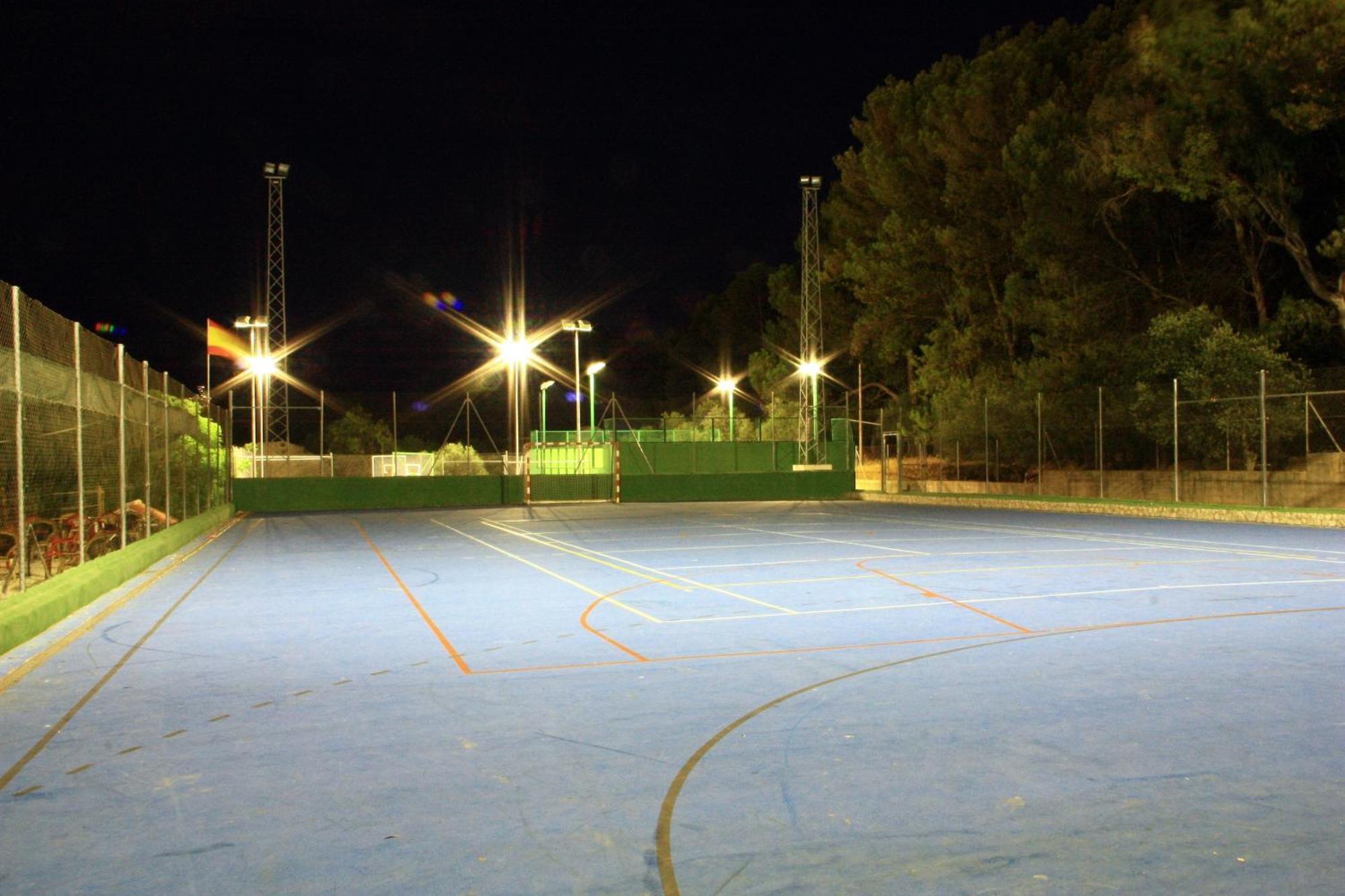 Camping Sierra De Las Nieves Yunquera Luaran gambar